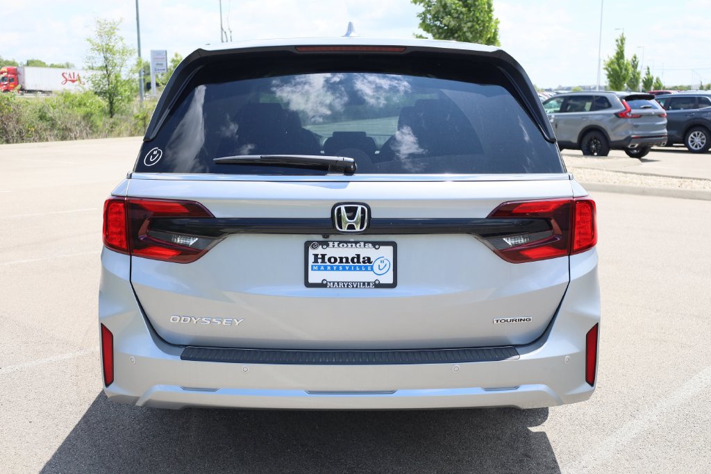 New 2027 Honda Odyssey Touring image 5