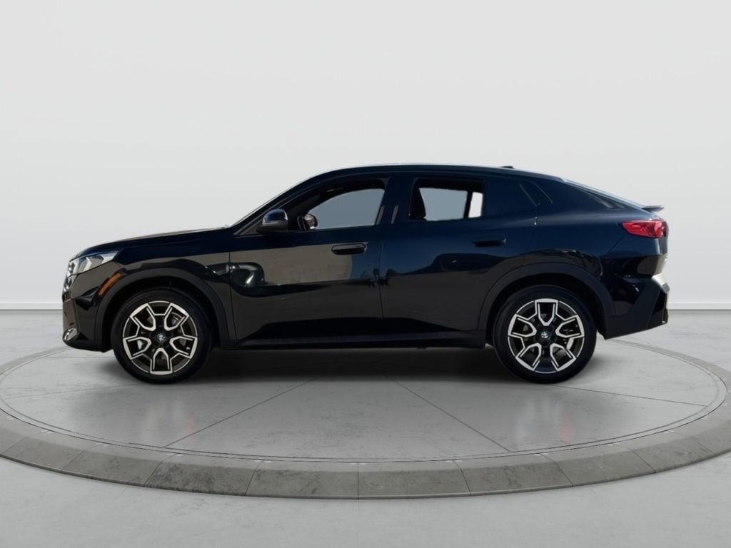 Used 2026 BMW X2 xDrive28i AWD/4WD image 4