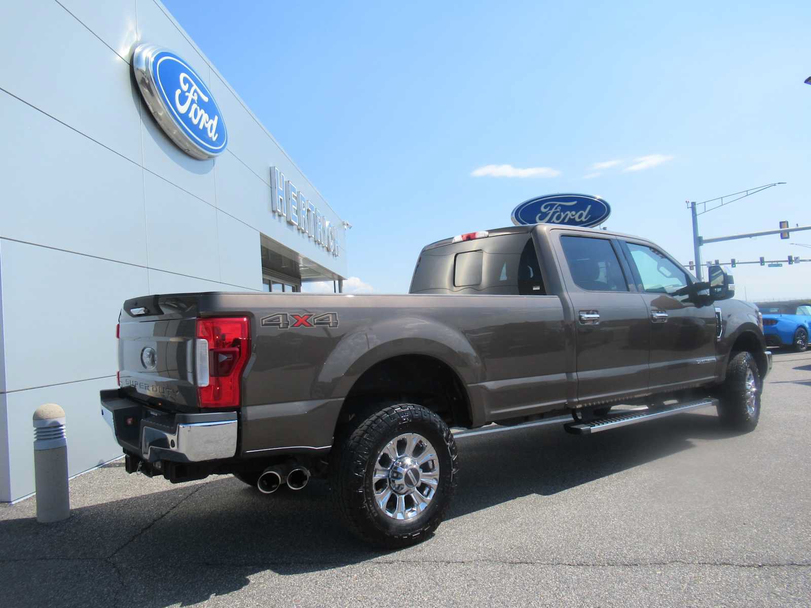 Used 2017 Ford F350 Lariat w/ Chrome Package AWD/4WD image 5