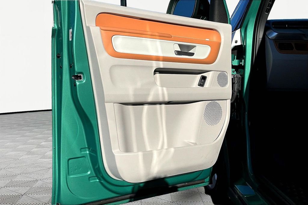 New 2025 Volkswagen ID. Buzz Pro S Plus image 19