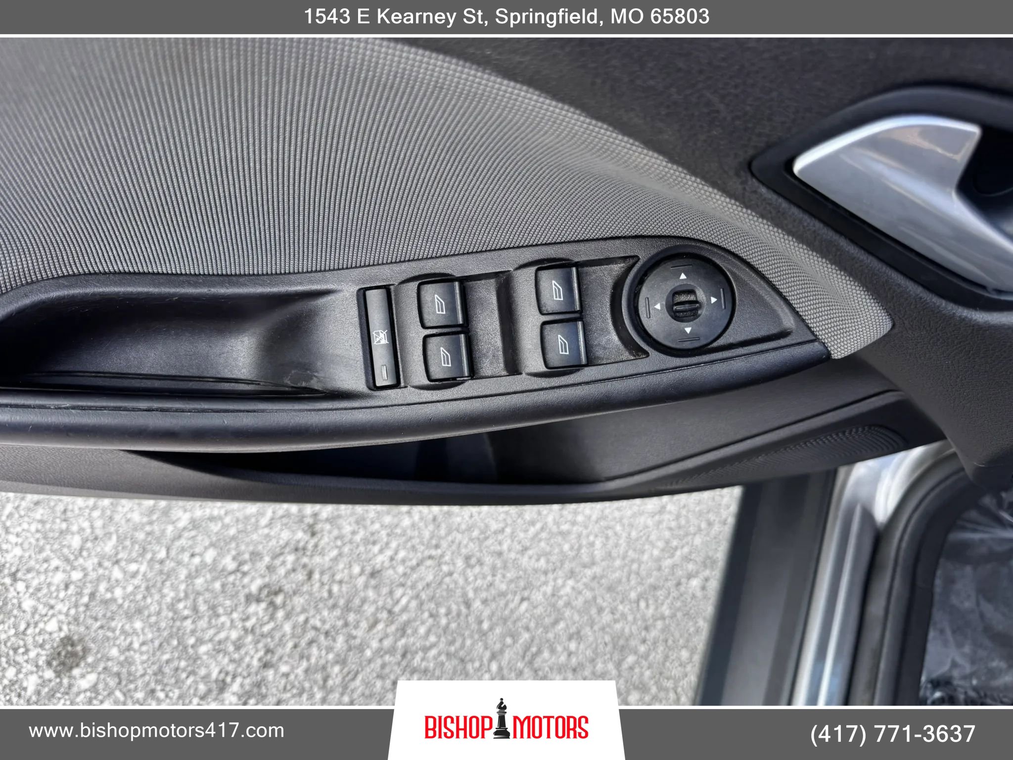Used 2013 Ford Focus SE FWD image 19