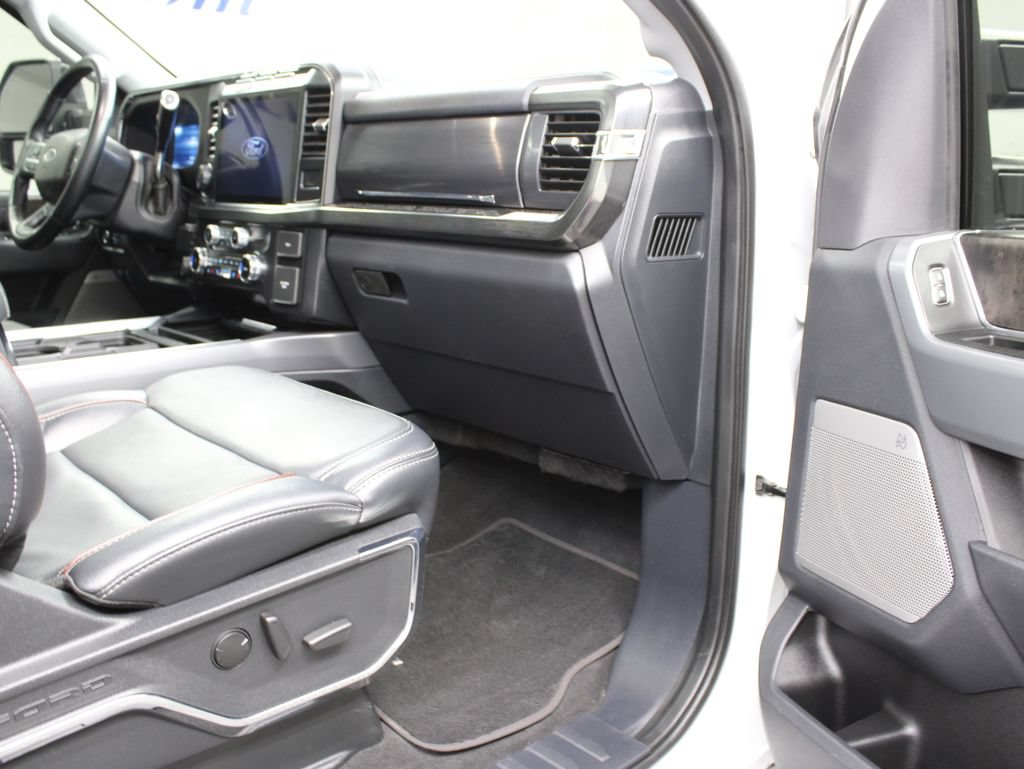 Used 2024 Ford F250 Lariat w/ Lariat Ultimate Package AWD/4WD image 46