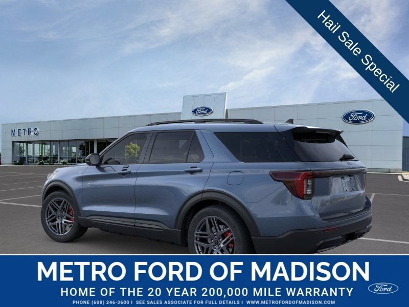 New 2026 Ford Explorer ST-Line w/ ST-Line Street Pack AWD/4WD image 5