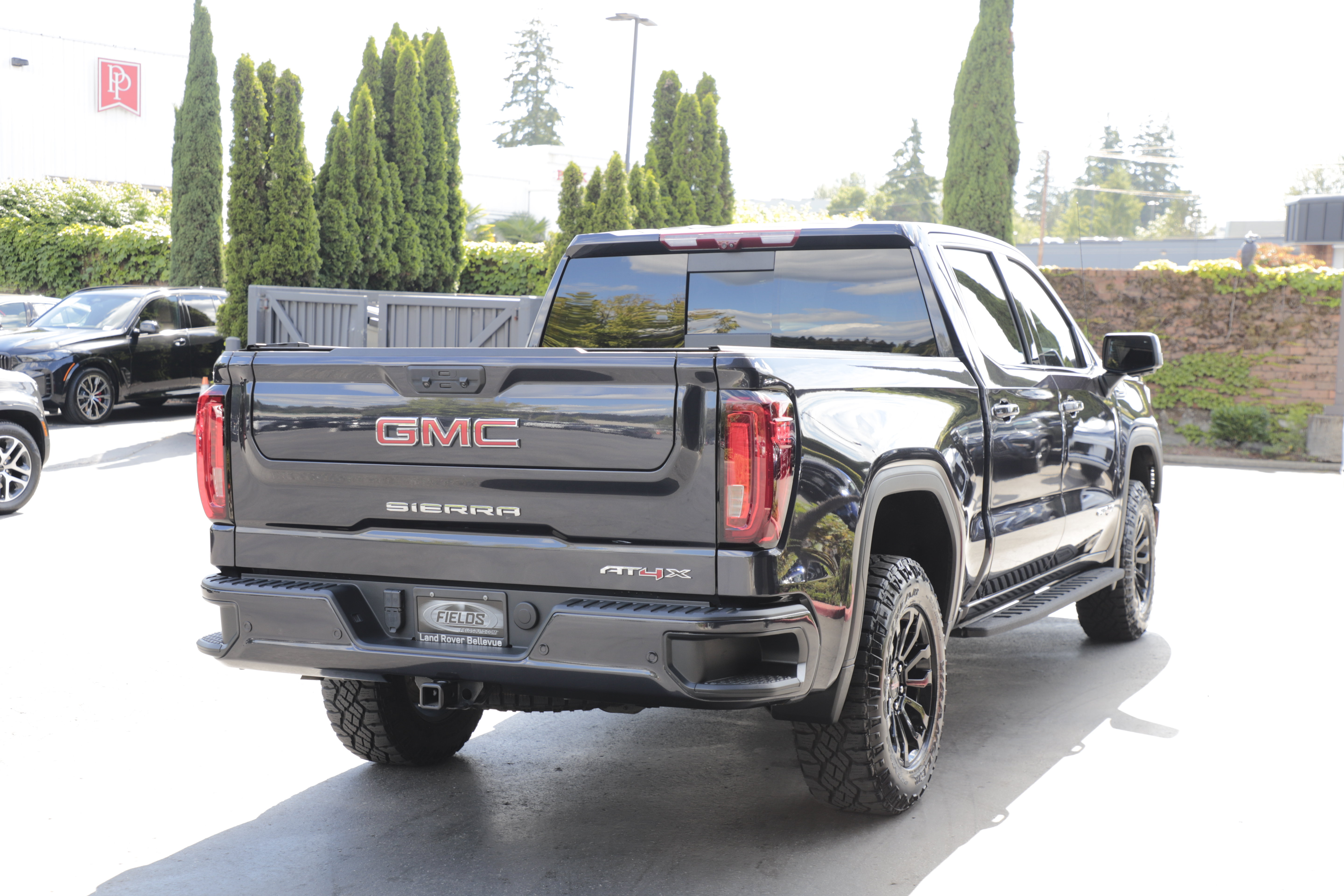 Used 2022 GMC Sierra 1500 AT4X AWD/4WD image 10
