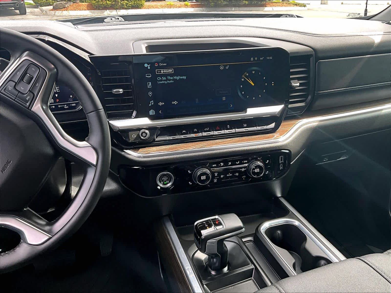 Used 2023 Chevrolet Silverado 1500 RST AWD/4WD image 17