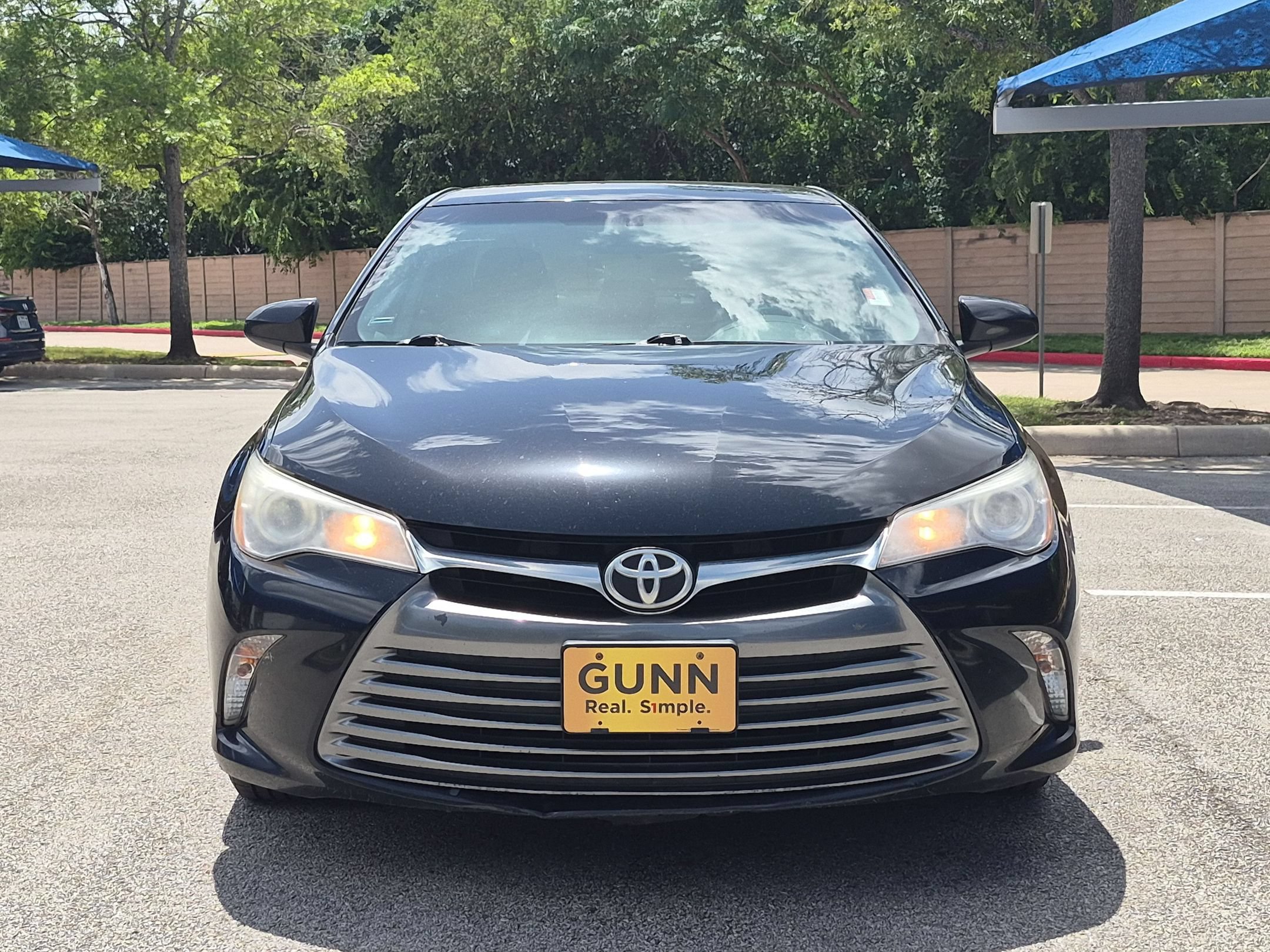 Used 2017 Toyota Camry LE FWD image 6