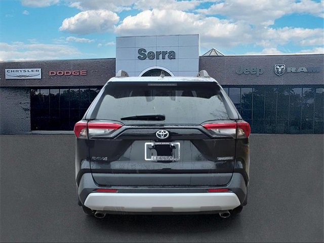 Used 2019 Toyota RAV4 Adventure image 5