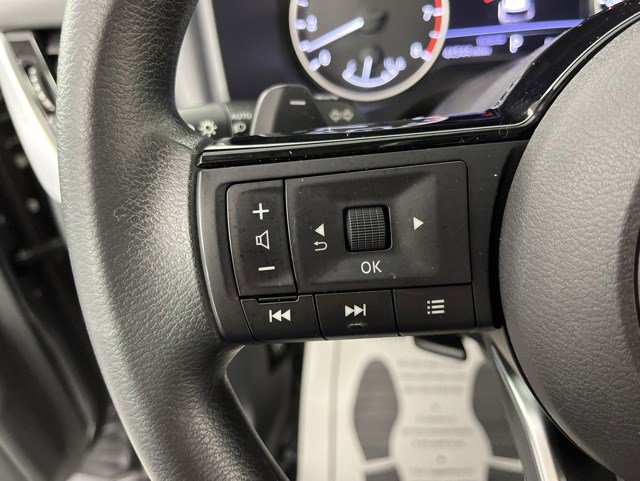 Used 2022 Nissan Rogue SV FWD image 19