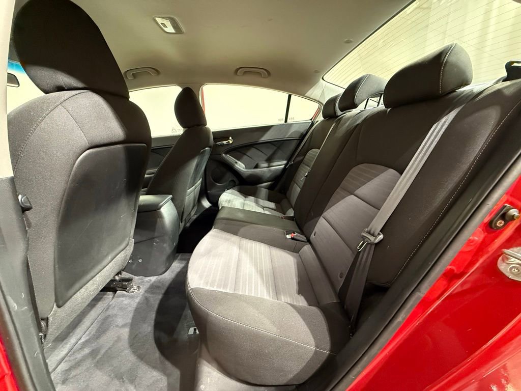 Used 2017 Kia Forte S image 17
