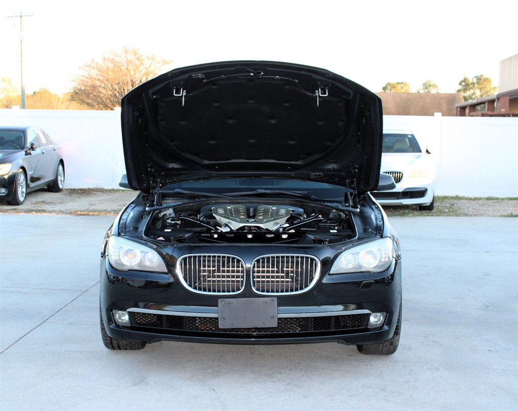 Used 2012 BMW 750Li image 38