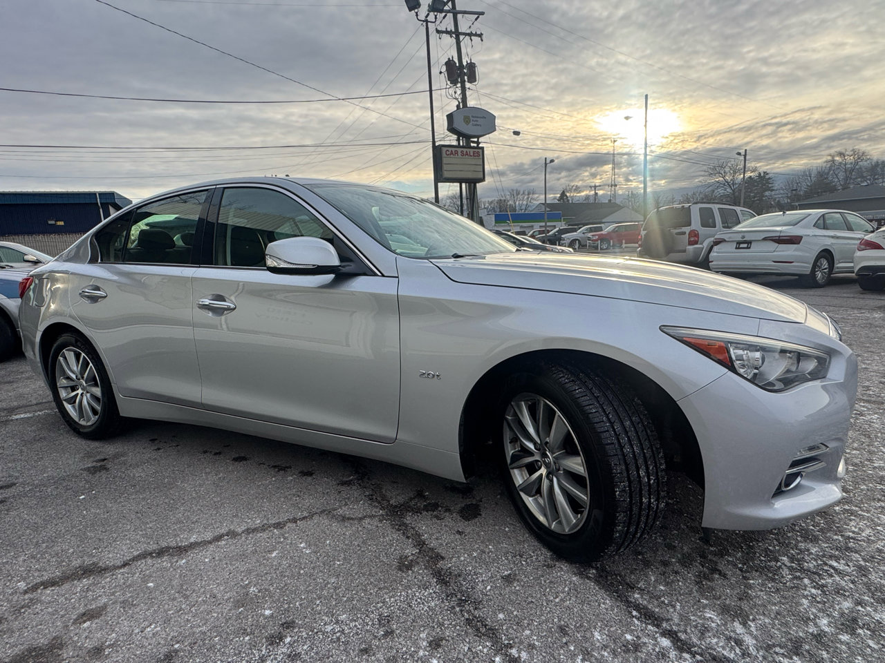 Used 2016 INFINITI Q50 Premium image 8