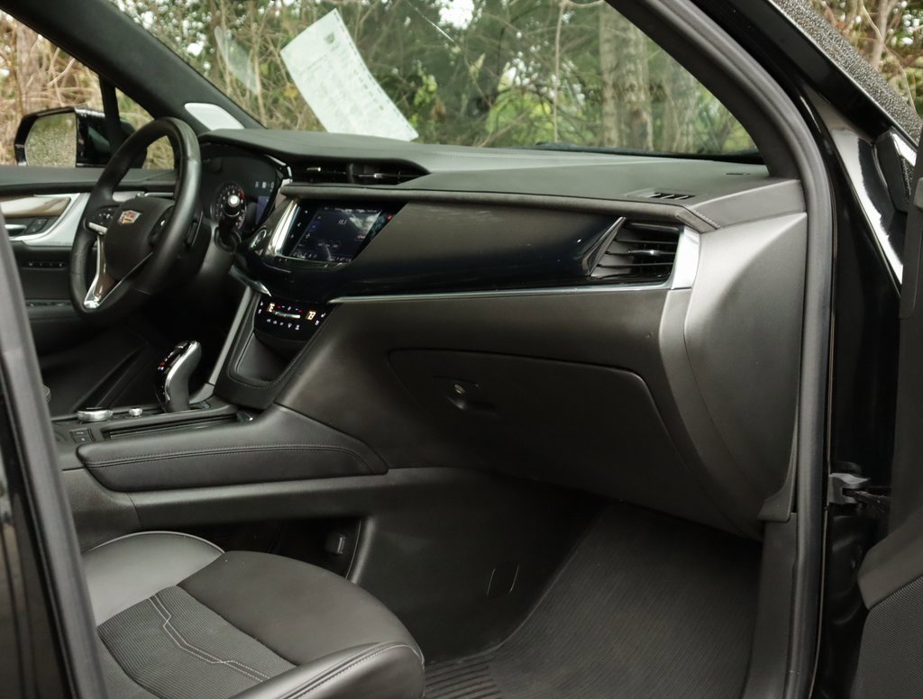 Certified 2024 Cadillac XT6 Premium Luxury w/ Platinum Package image 40