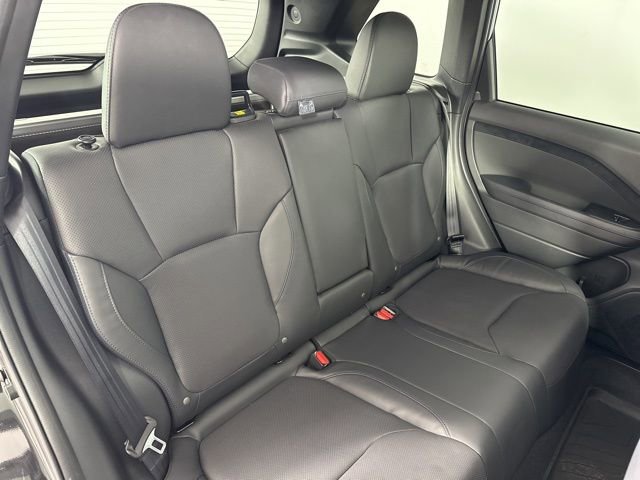 Used 2025 Subaru Forester Limited image 29