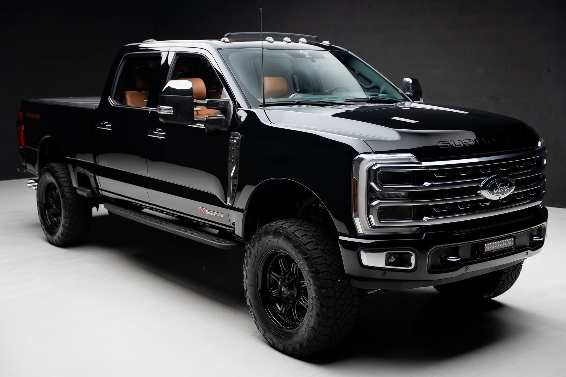 Used 2024 Ford F250 Platinum w/ Tremor Off-Road Package image 44