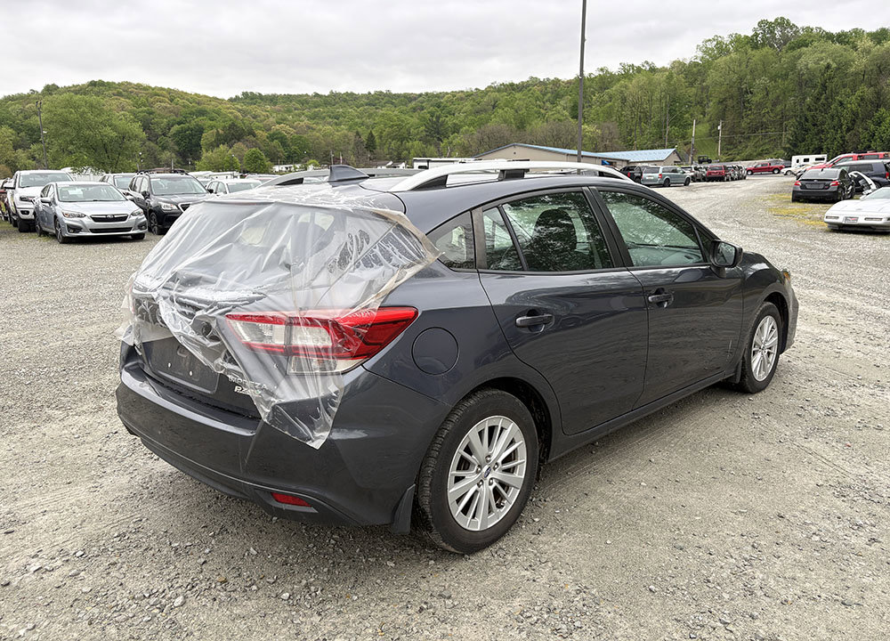 Used 2017 Subaru Impreza 2.0i Premium AWD/4WD image 2