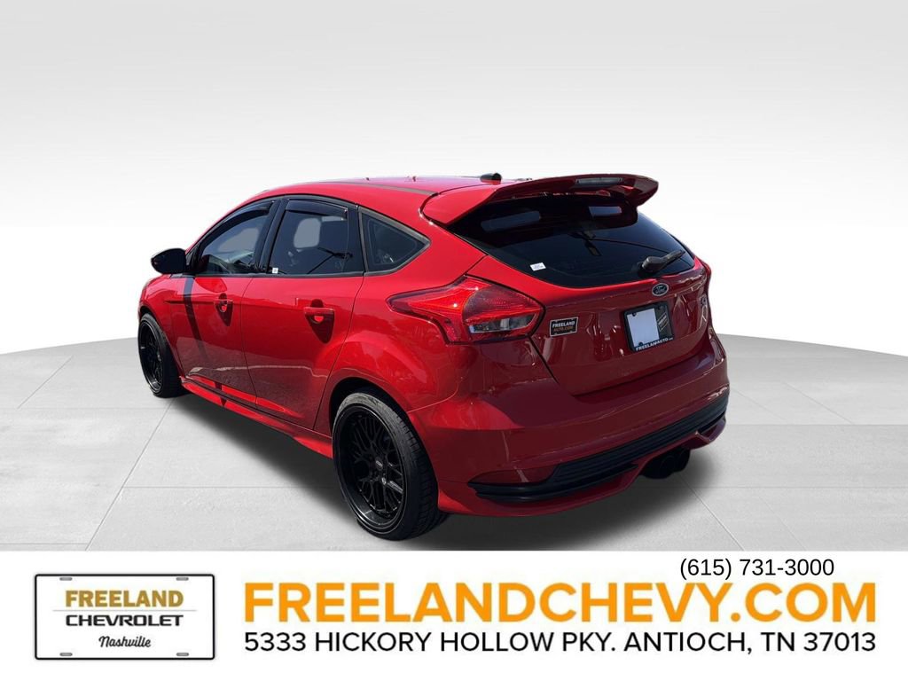 Used 2016 Ford Focus ST w/ Equipment Group 402A FWD image 4