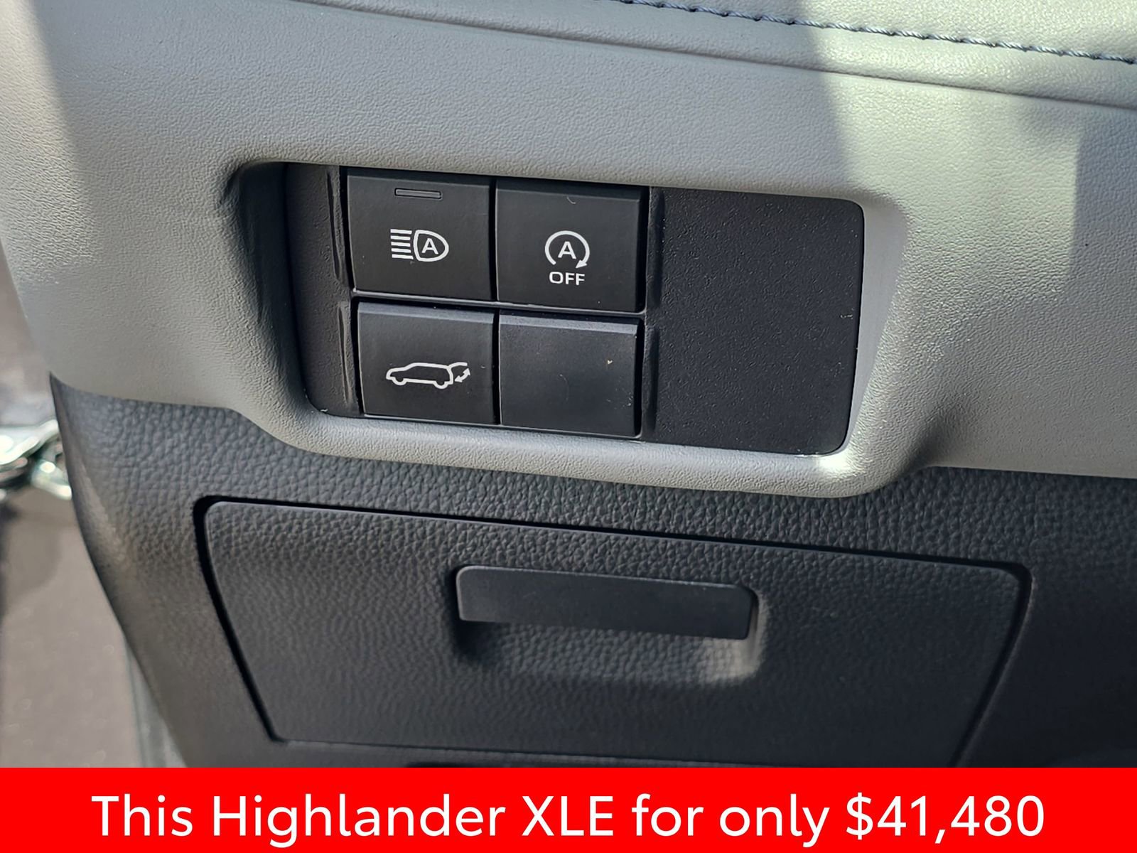 Used 2024 Toyota Highlander XLE AWD/4WD image 34