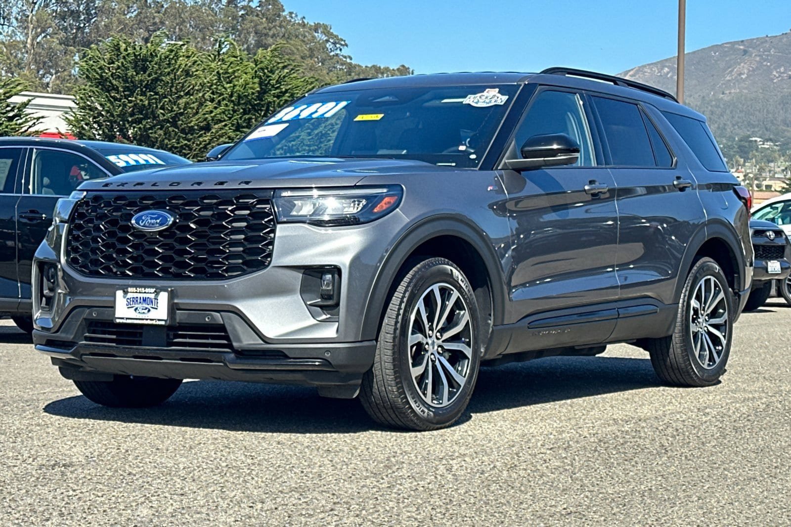 Certified 2025 Ford Explorer ST-Line AWD/4WD image 11