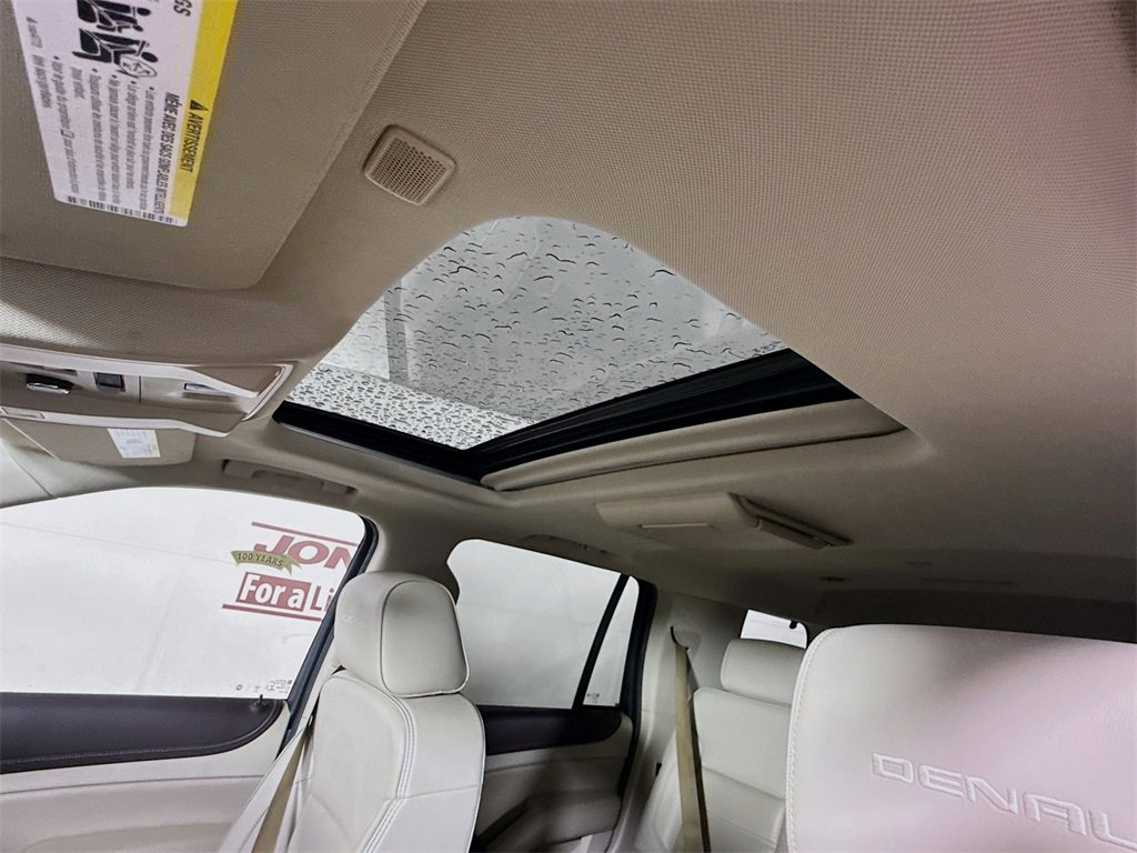 Used 2020 GMC Yukon Denali w/ Open Road Package image 11