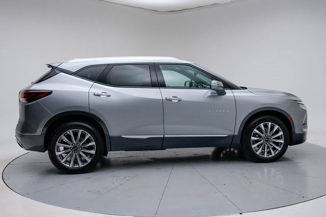 Used 2023 Chevrolet Blazer Premier w/ Driver Confidence II Package image 9