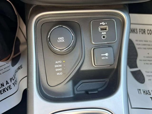 Used 2021 Jeep Compass Latitude AWD/4WD image 10