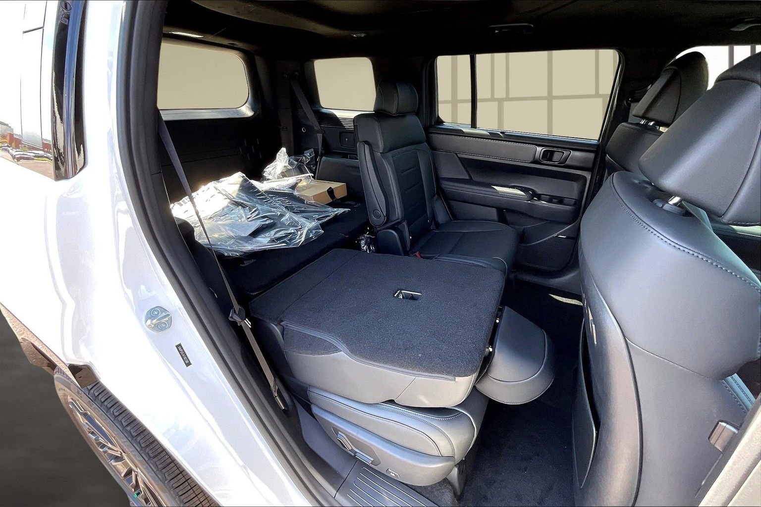New 2026 Hyundai Santa Fe Calligraphy AWD/4WD image 10