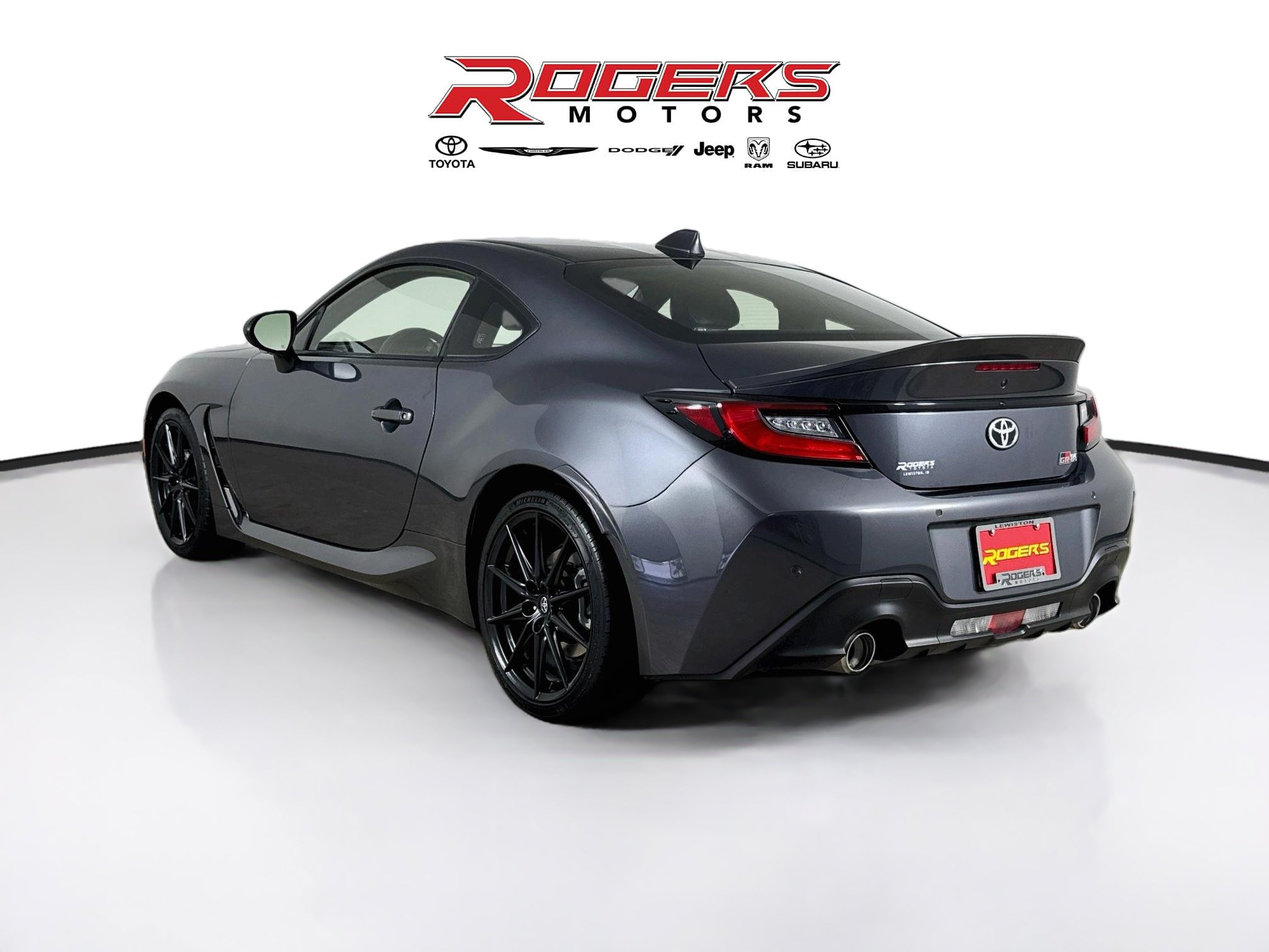 Certified 2024 Toyota GR86 Premium RWD image 11