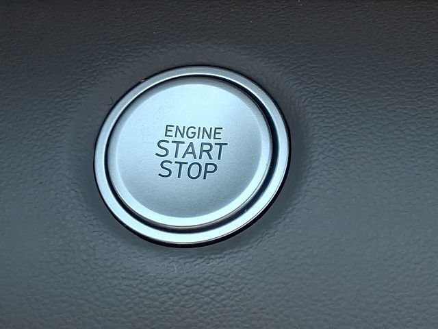 Used 2023 Hyundai Elantra SEL w/ Cargo Package FWD image 23