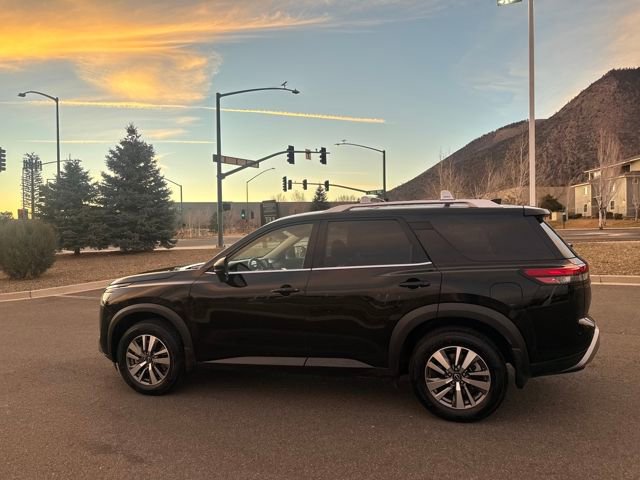 Used 2023 Nissan Pathfinder SL image 7