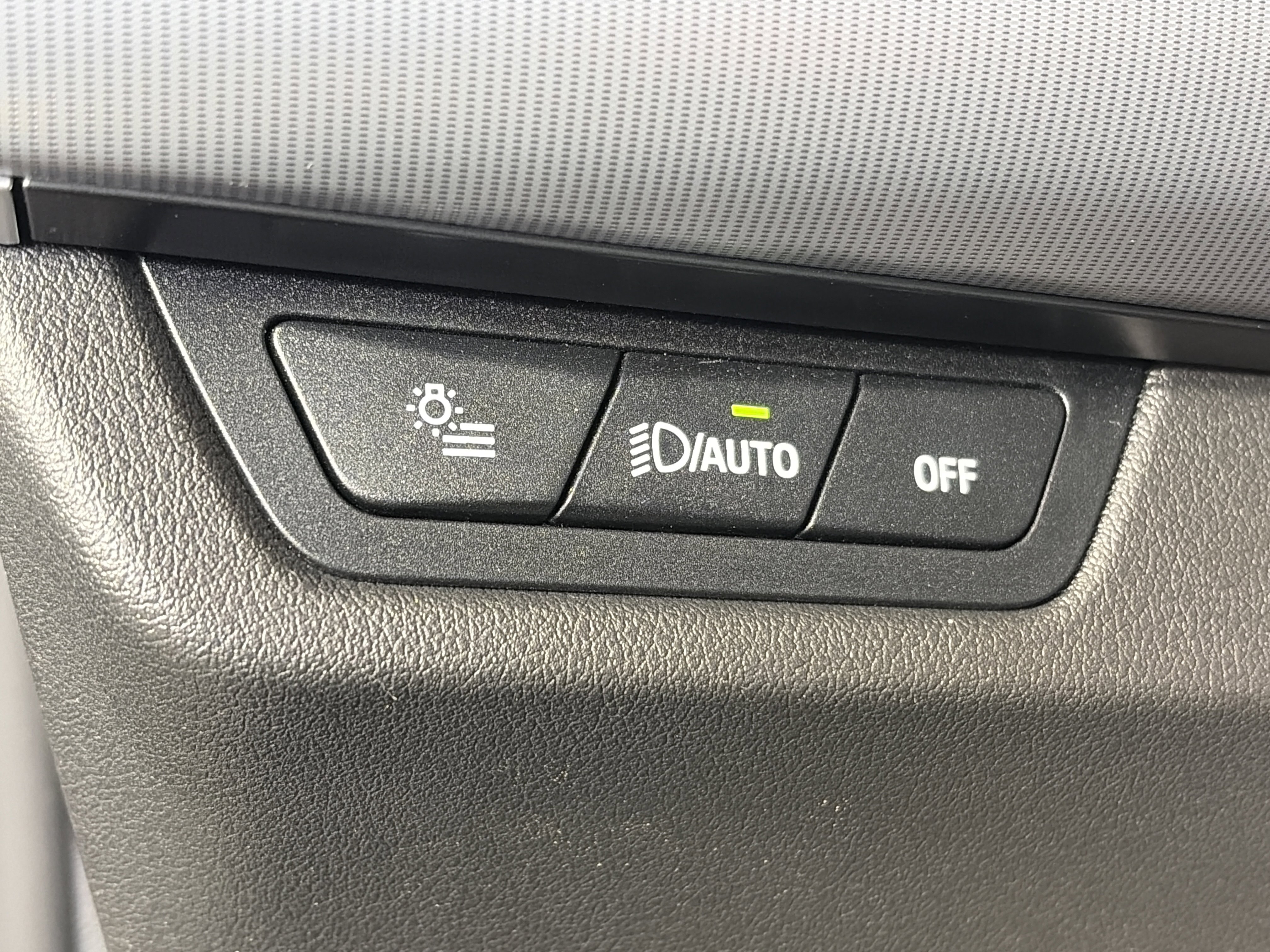 Used 2024 BMW X2 xDrive28i w/ Convenience Package image 31