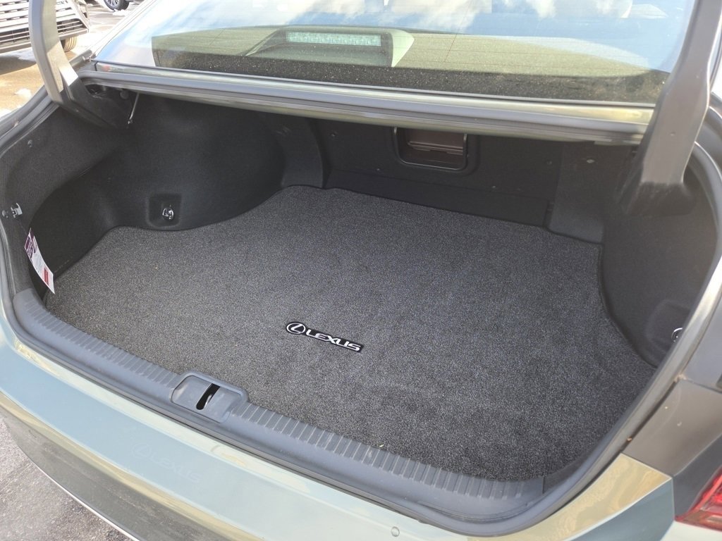 Used 2020 Lexus ES 300h w/ Premium Package image 30