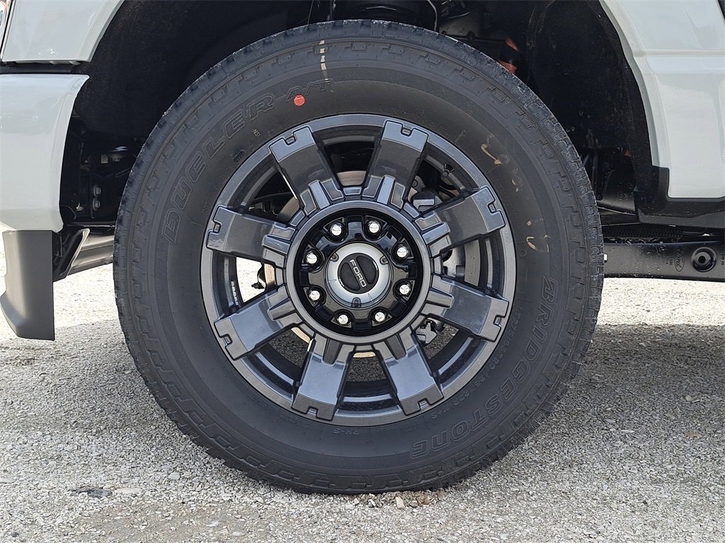 New 2026 Ford F350 4x4 Crew Cab Super Duty image 7