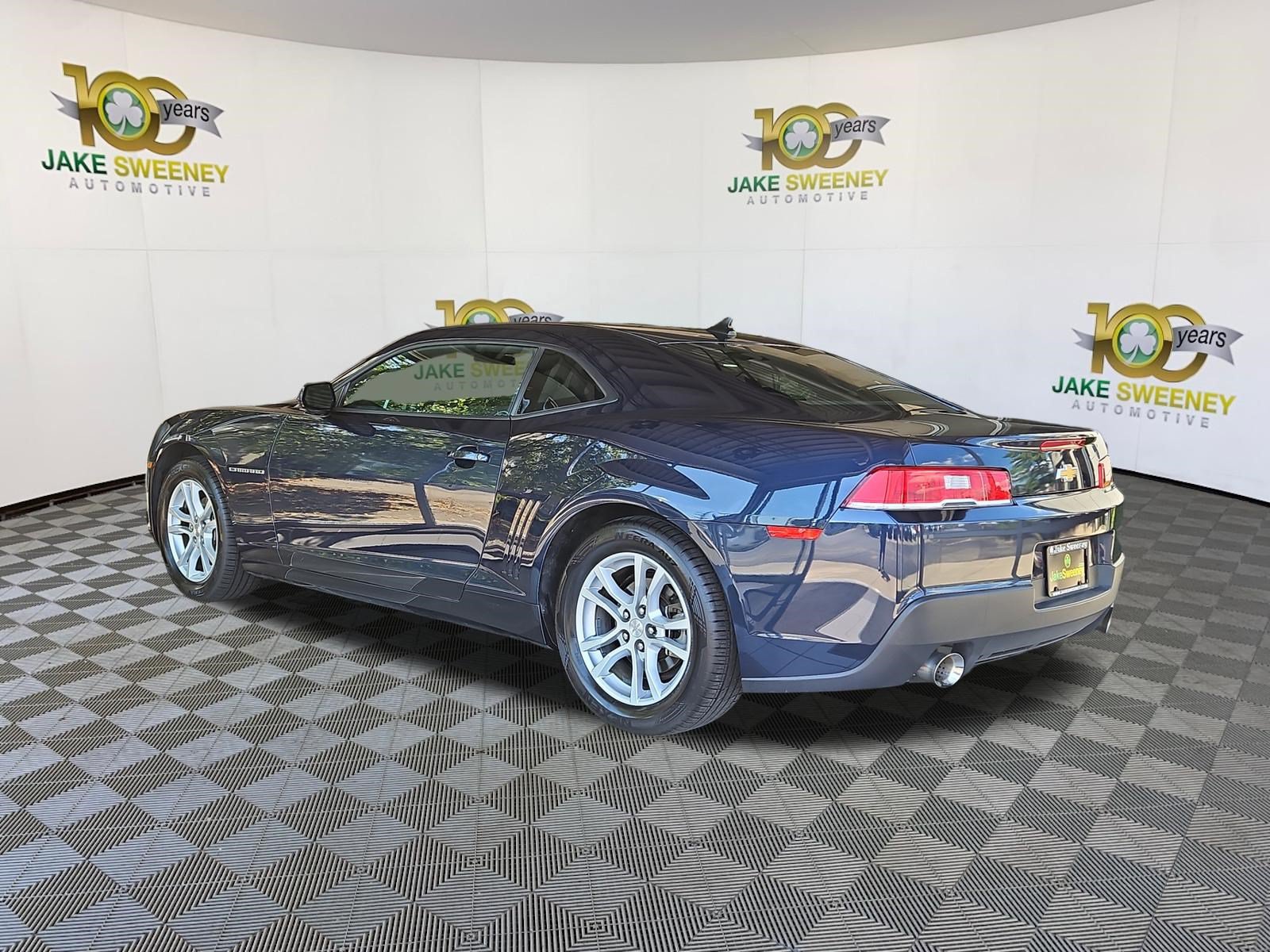 Used 2015 Chevrolet Camaro LS RWD image 4