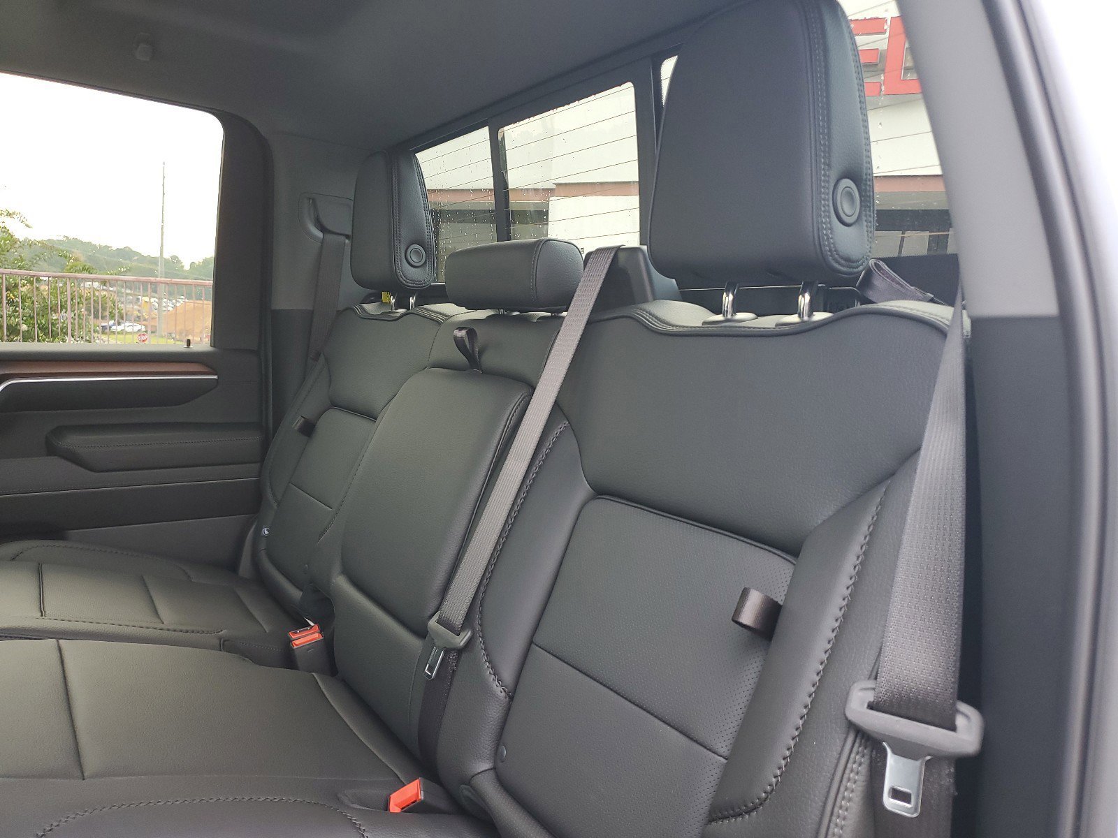 New 2025 GMC Sierra 2500 Denali image 13