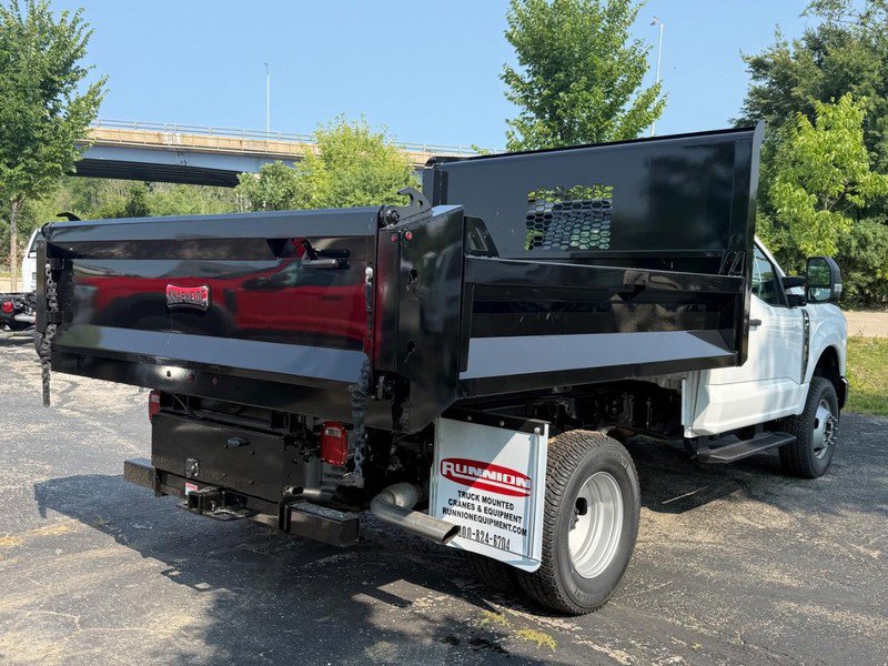 New 2026 Ford F350 XL w/ XL Chrome Package AWD/4WD image 3