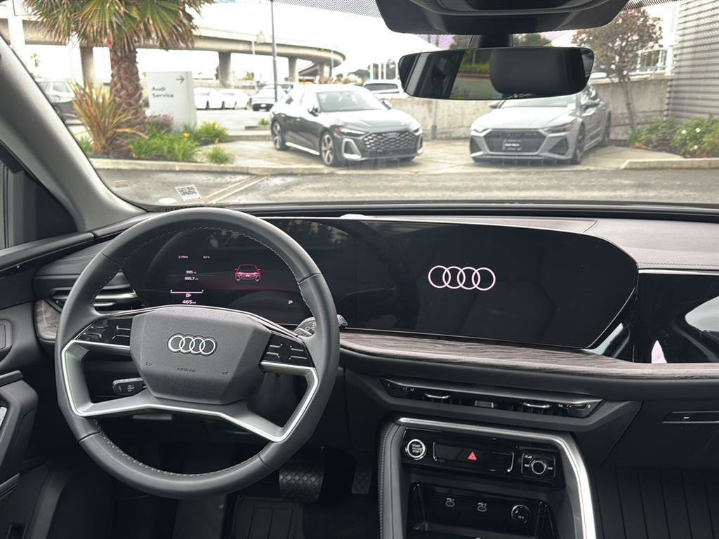 Used 2025 Audi Q5 Premium w/ Convenience Package image 10