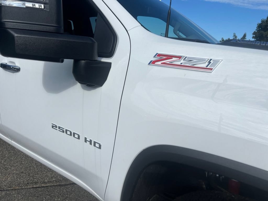 New 2026 Chevrolet Silverado 2500 LTZ w/ LTZ Convenience Package AWD/4WD image 8