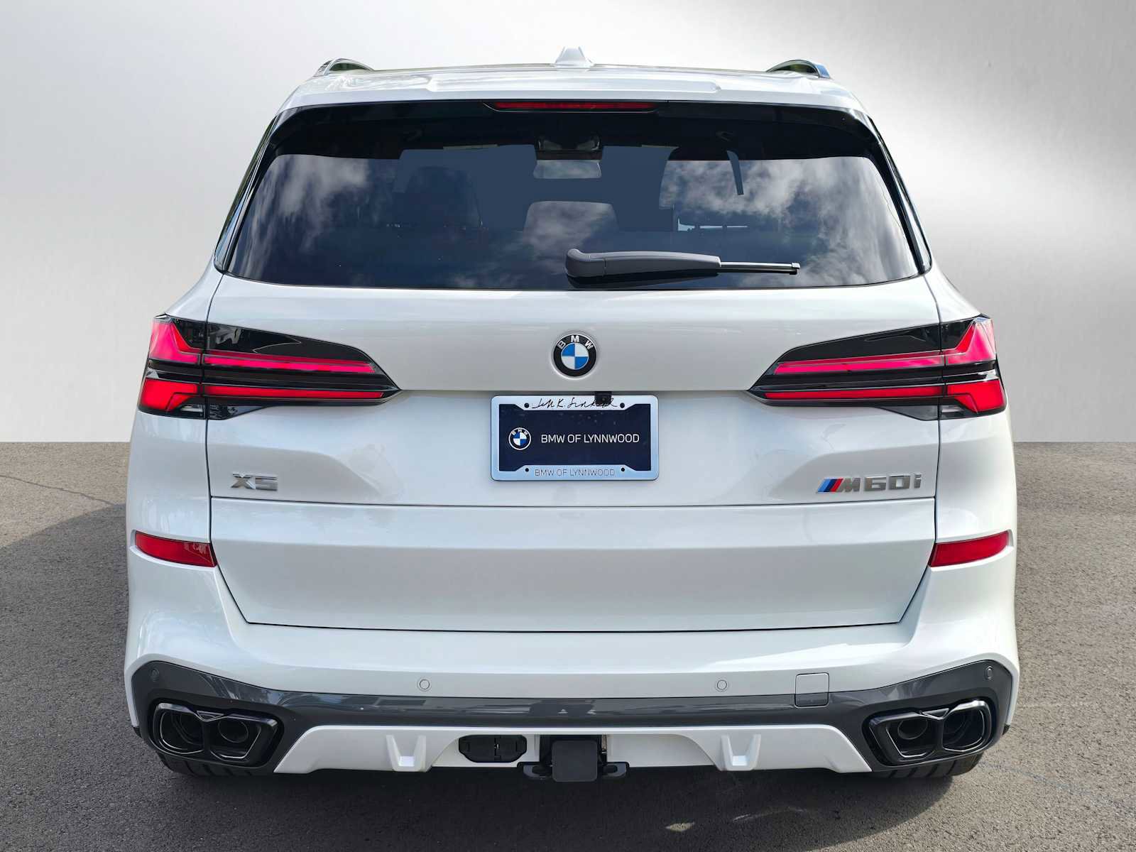 New 2026 BMW X5 M60i image 4