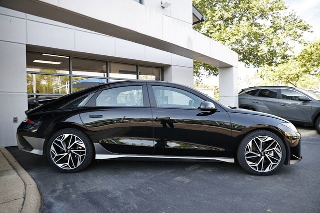 Used 2024 Hyundai Ioniq 6 SEL AWD/4WD image 4