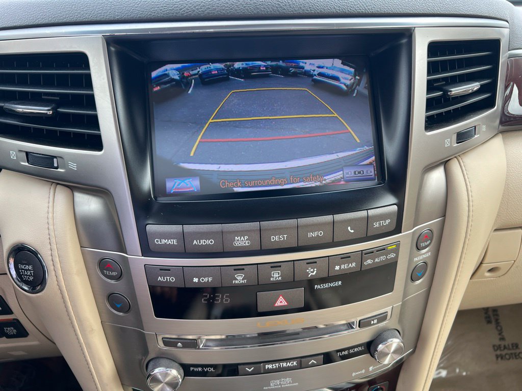 Used 2013 Lexus LX 570 4WD w/ Luxury Pkg image 49