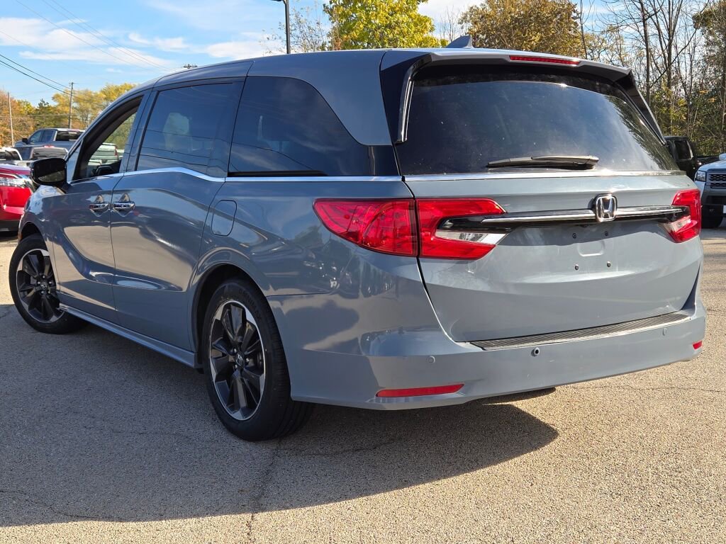 Used 2024 Honda Odyssey Elite image 11