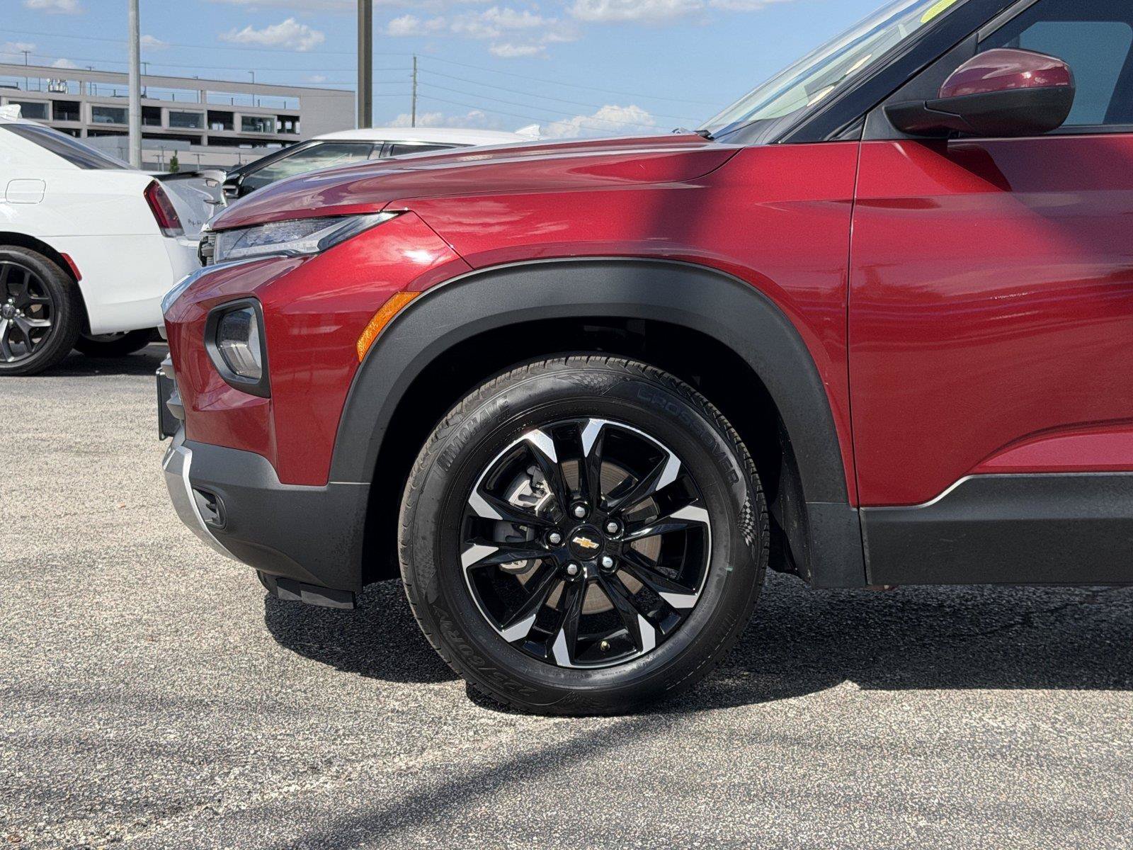 Used 2023 Chevrolet TrailBlazer LT w/ Convenience Package FWD image 10