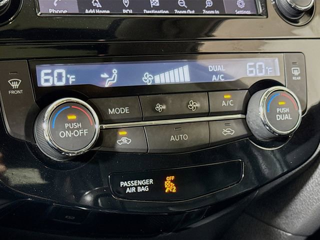 Used 2018 Nissan Rogue SL w/ Premium Package image 14