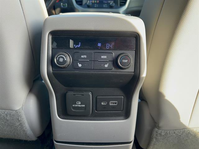 Used 2020 GMC Acadia SLT w/ Premium Package image 23
