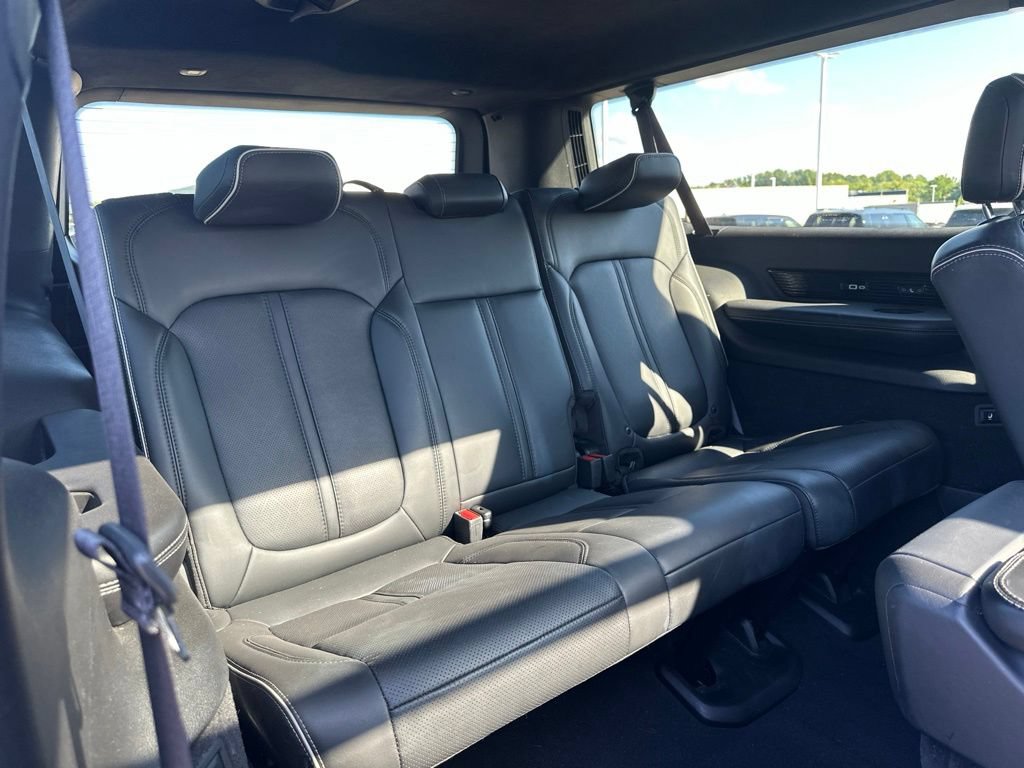 Used 2024 Jeep Grand Wagoneer L Series II w/ Quick Order Packagew 28T AWD/4WD image 37