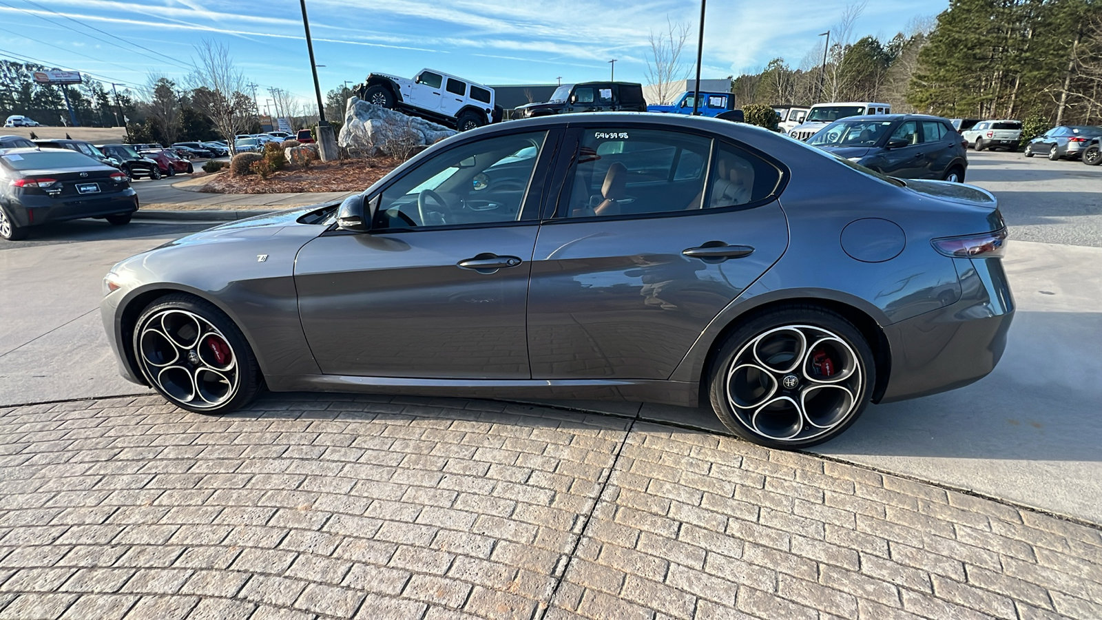 Used 2024 Alfa Romeo Giulia Ti w/ Active Assist Plus Package image 11