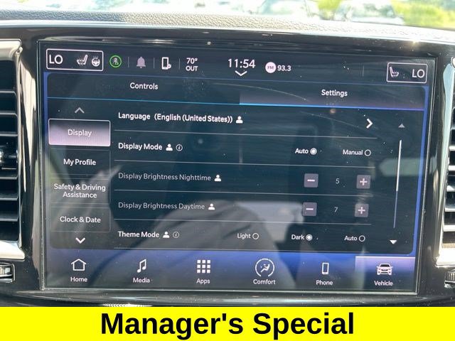 Used 2024 Chrysler Pacifica Touring-L FWD image 29