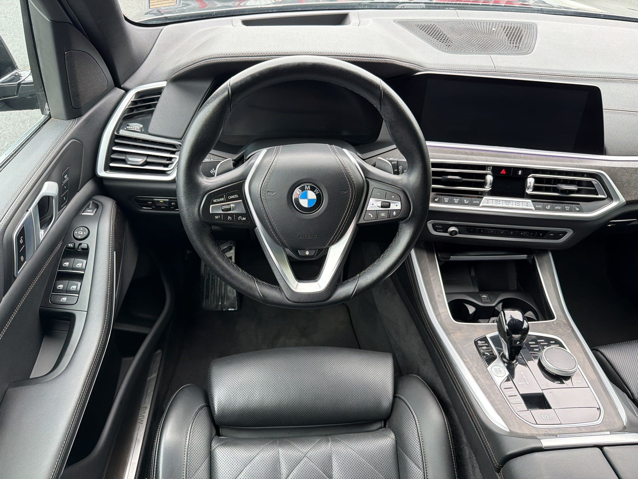 Used 2023 BMW X5 xDrive40i w/ Premium Package AWD/4WD image 28