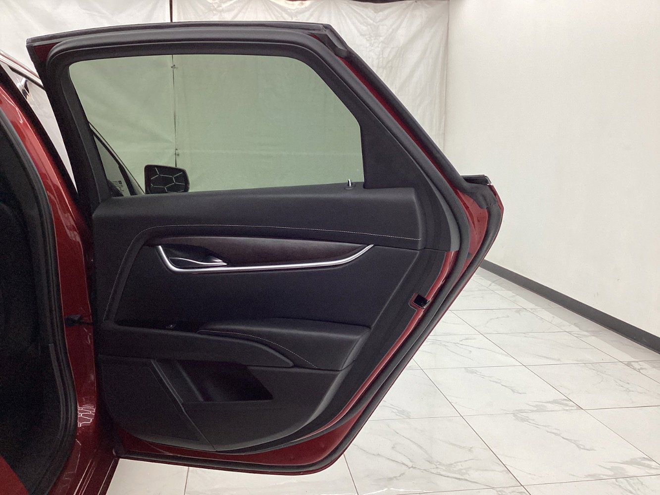 Used 2019 Cadillac XTS Luxury image 25