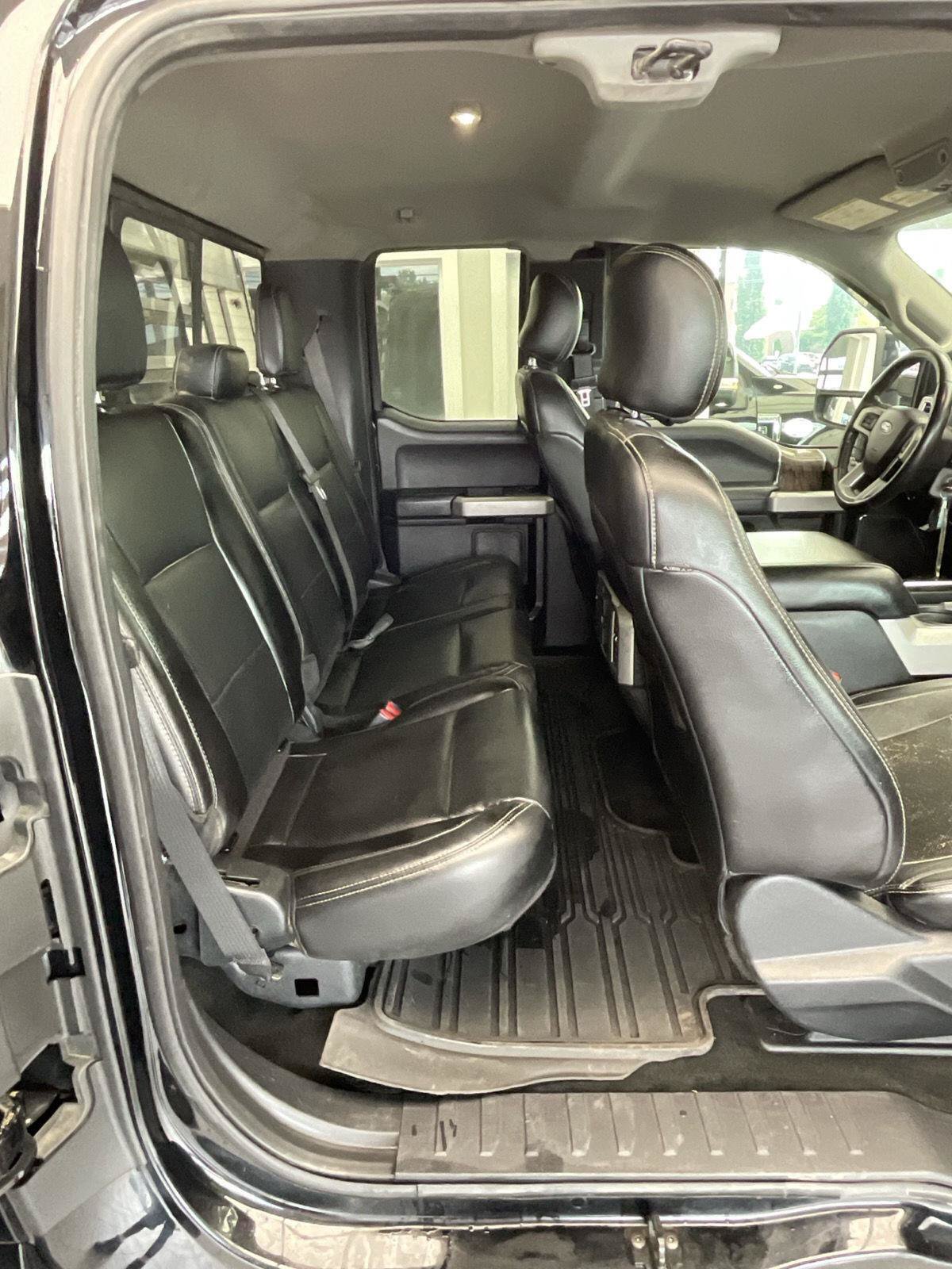 Used 2017 Ford F550 4x4 SuperCab Super Duty image 14